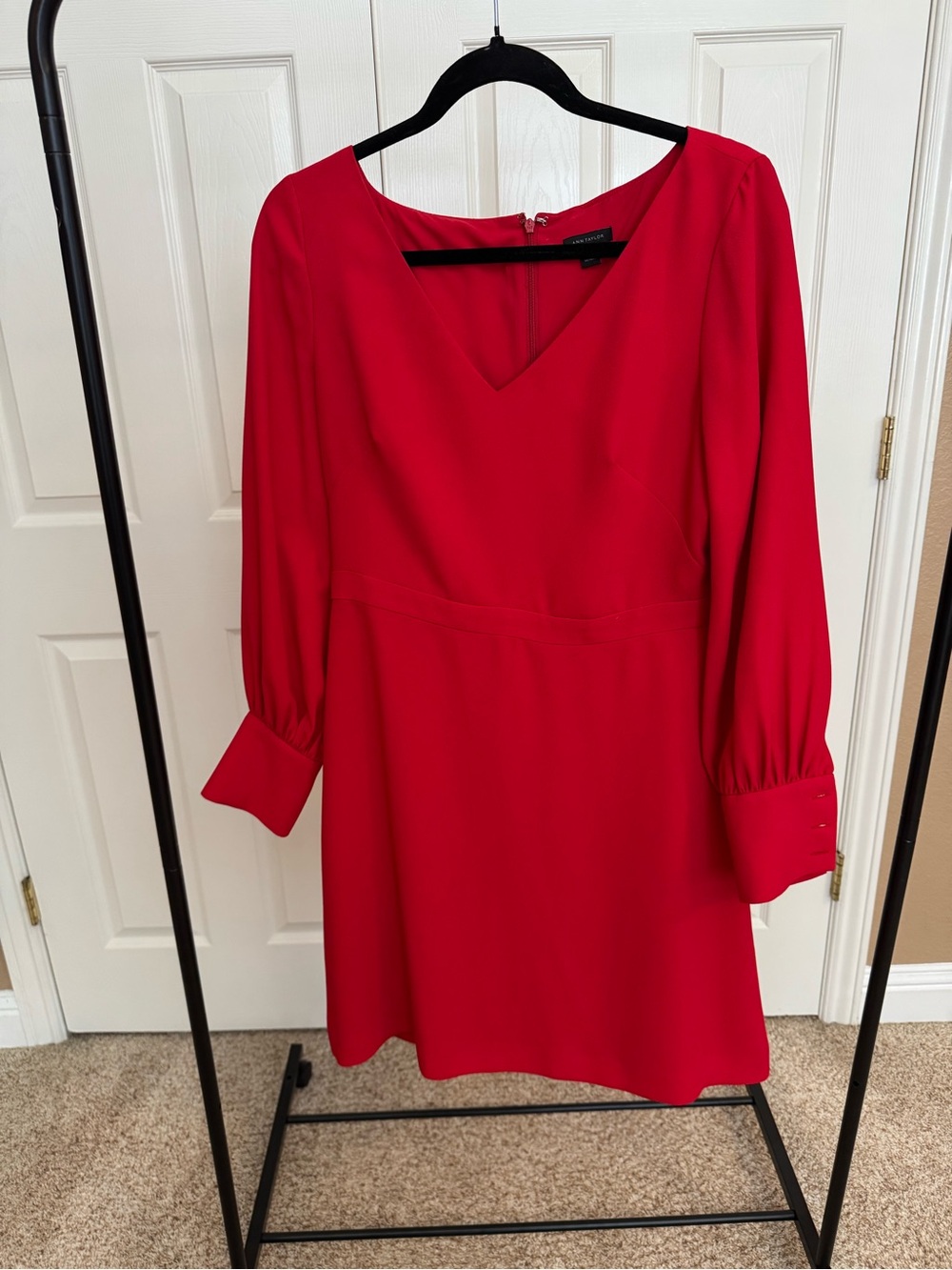 Ann Taylor Red V-Neck Long Sleeve Dress